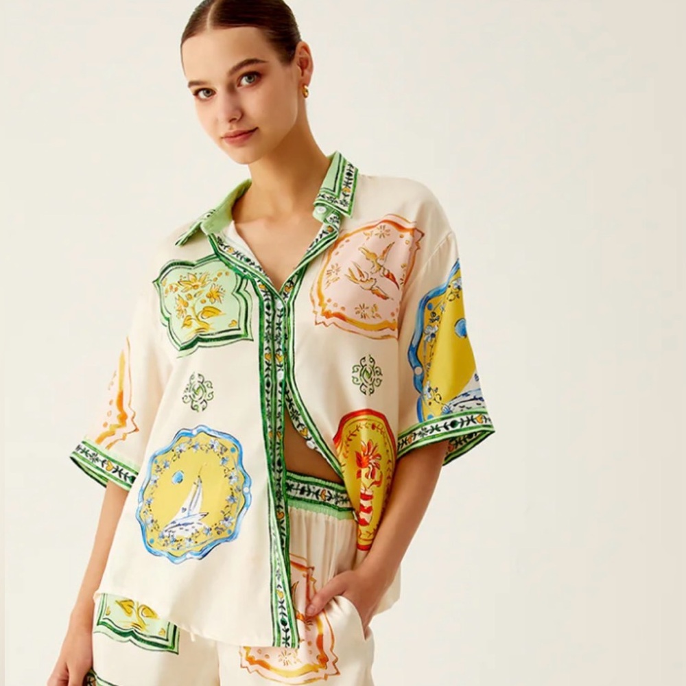 Print Button-Up Blouse – Silk Feel Coastal Vacation Shirt Art